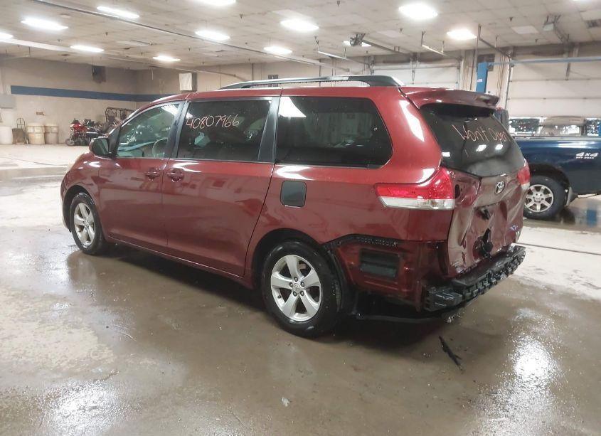 Photo 3 of 2013 Toyota Sienna LE V6 8 PASSENGER (VIN 5TDKK3DC4DS367348)