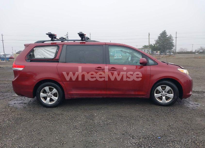 Photo 13 of 2013 Toyota Sienna LE V6 8 PASSENGER (VIN 5TDKK3DC4DS372694)