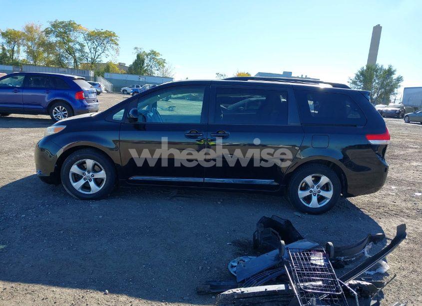 Photo 15 of 2013 Toyota Sienna LE V6 8 PASSENGER (VIN 5TDKK3DC4DS381265)