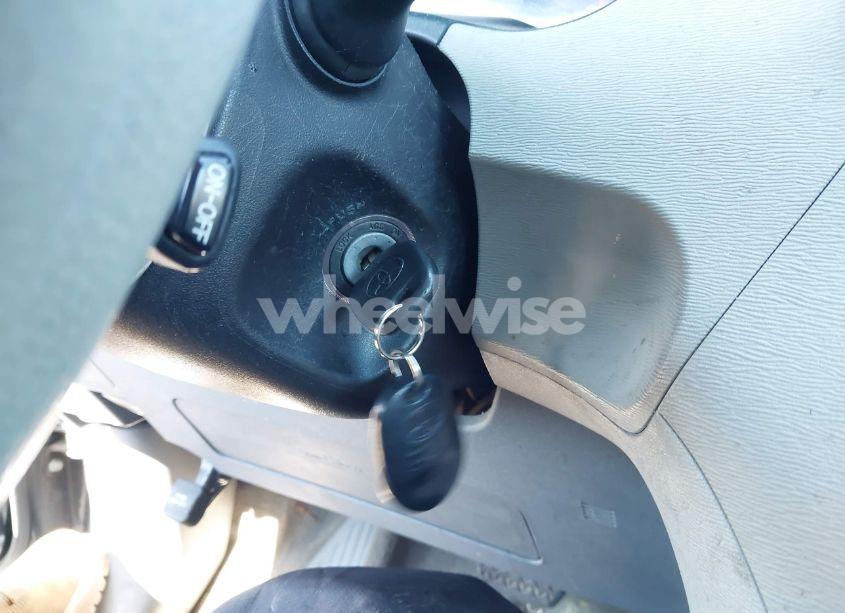 Photo 11 of 2014 Toyota Sienna LE V6 8 PASSENGER (VIN 5TDKK3DC4ES445998)