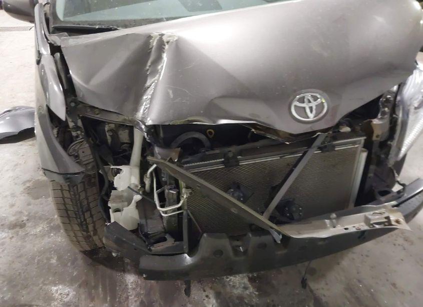 Photo 6 of 2014 Toyota Sienna LE V6 8 PASSENGER (VIN 5TDKK3DC4ES495199)
