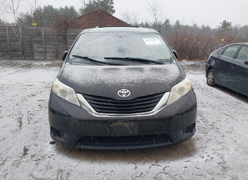 Photo 12 of 2014 Toyota Sienna LE V6 8 PASSENGER (VIN 5TDKK3DC4ES497020)
