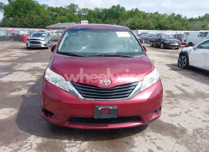 Photo 12 of 2014 Toyota Sienna LE V6 7 PASSENGER AUTO ACCESS SEAT/LE V6 7 PASSENGER MOBILITY/LE V6 8 PASSENGER (VIN 5TDKK3DC4ES498443)