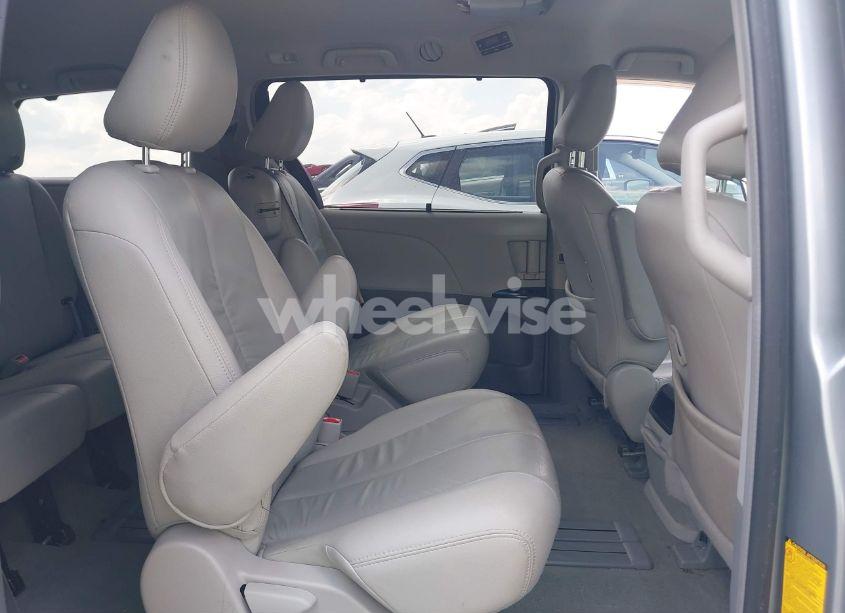 Photo 8 of 2014 Toyota Sienna LE V6 8 PASSENGER (VIN 5TDKK3DC4ES520053)