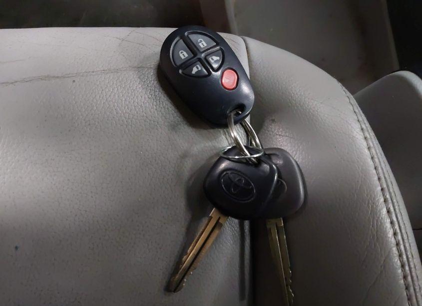 Photo 11 of 2015 Toyota Sienna LE 8 PASSENGER (VIN 5TDKK3DC4FS555418)