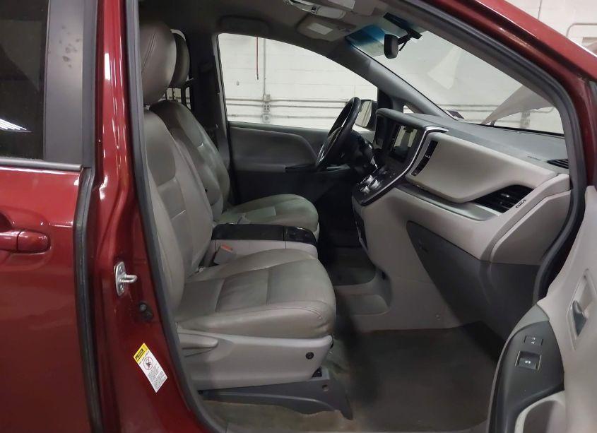 Photo 5 of 2015 Toyota Sienna LE 8 PASSENGER (VIN 5TDKK3DC4FS555418)