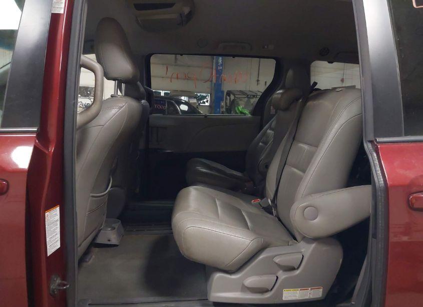 Photo 8 of 2015 Toyota Sienna LE 8 PASSENGER (VIN 5TDKK3DC4FS555418)