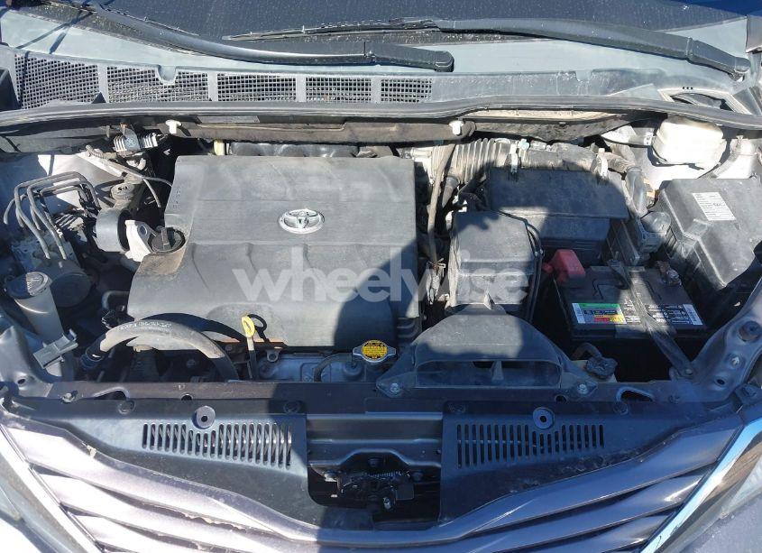 Photo 10 of 2015 Toyota Sienna LE 8 PASSENGER (VIN 5TDKK3DC4FS612216)