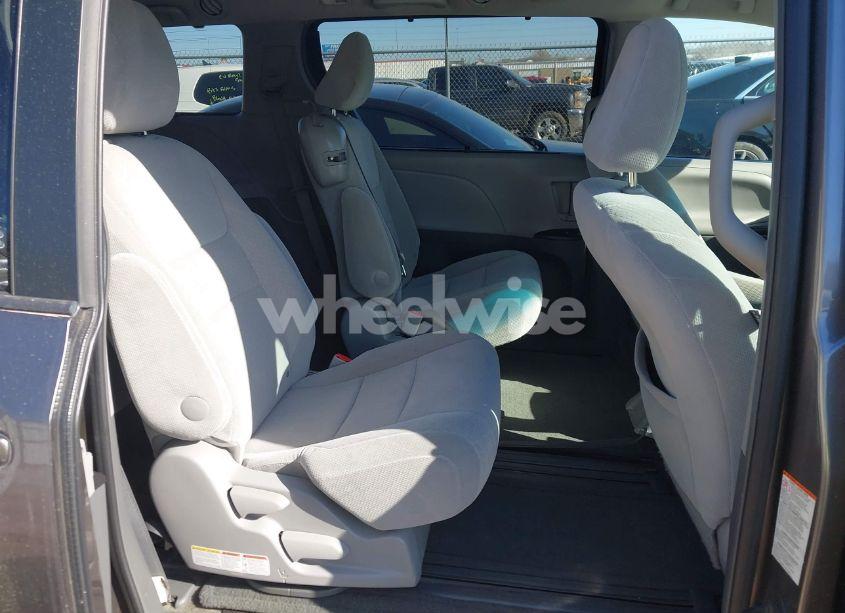 Photo 8 of 2015 Toyota Sienna LE 8 PASSENGER (VIN 5TDKK3DC4FS612216)