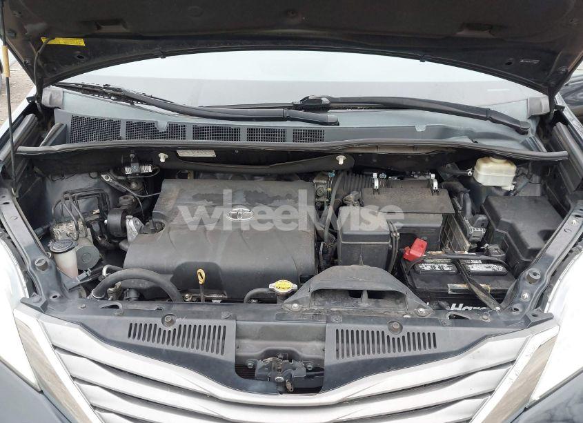 Photo 10 of 2015 Toyota Sienna LE 8 PASSENGER (VIN 5TDKK3DC4FS612233)