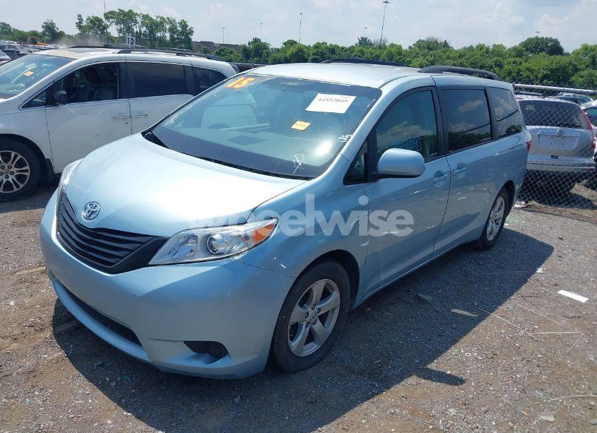 Photo 2 of 2015 Toyota Sienna LE 8 PASSENGER (VIN 5TDKK3DC4FS636029)