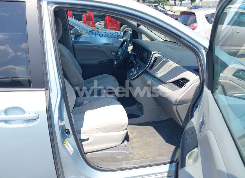 Photo 5 of 2015 Toyota Sienna LE 8 PASSENGER (VIN 5TDKK3DC4FS636029)