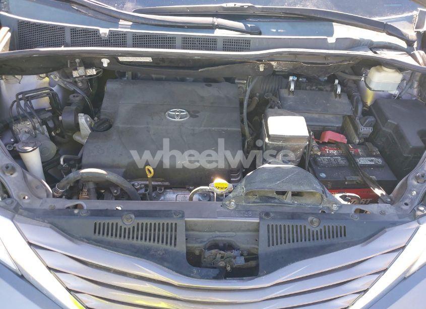 Photo 10 of 2015 Toyota Sienna LE 8 PASSENGER (VIN 5TDKK3DC4FS652778)