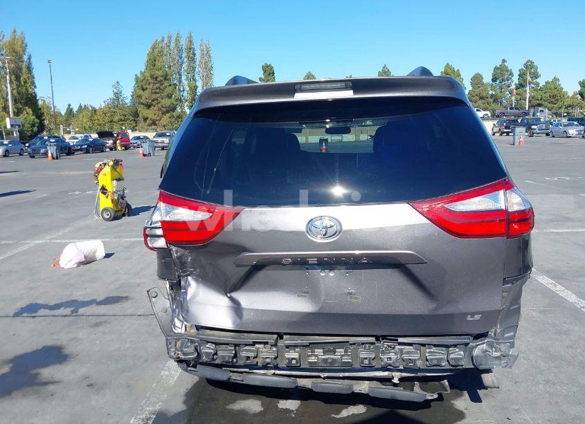 Photo 17 of 2015 Toyota Sienna LE 8 PASSENGER (VIN 5TDKK3DC4FS652778)