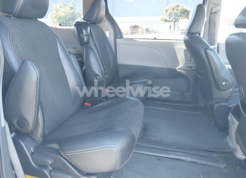 Photo 8 of 2015 Toyota Sienna LE 8 PASSENGER (VIN 5TDKK3DC4FS652778)