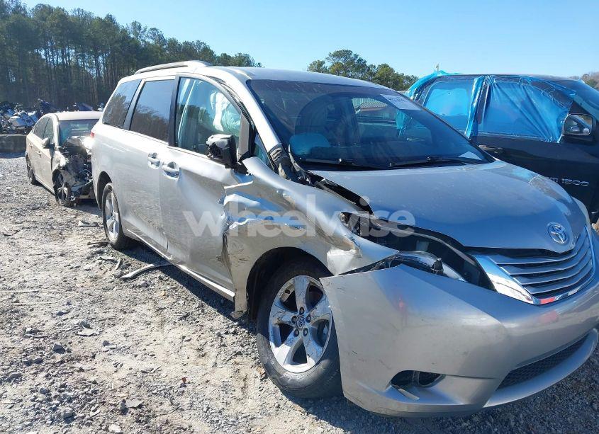 Photo 6 of 2015 Toyota Sienna LE 8 PASSENGER (VIN 5TDKK3DC4FS653929)