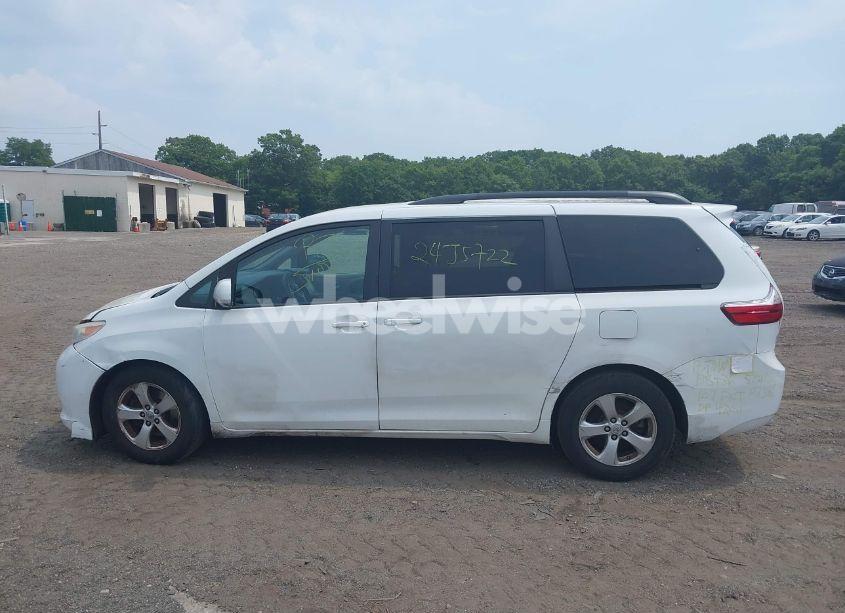 Photo 13 of 2016 Toyota Sienna LE 8 PASSENGER (VIN 5TDKK3DC4GS726041)