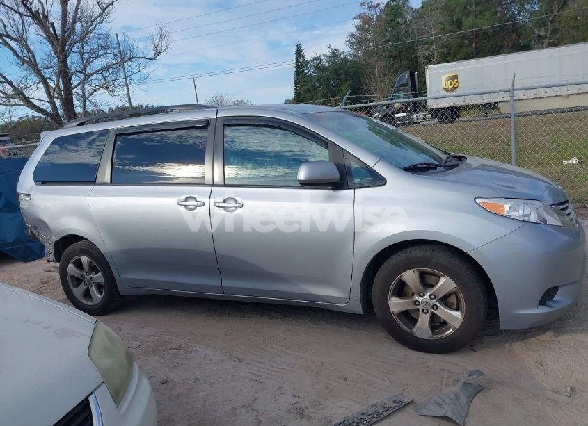 Photo 14 of 2016 Toyota Sienna LE 8 PASSENGER (VIN 5TDKK3DC4GS765986)