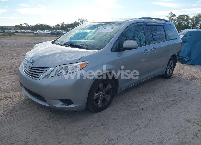 Photo 2 of 2016 Toyota Sienna LE 8 PASSENGER (VIN 5TDKK3DC4GS765986)