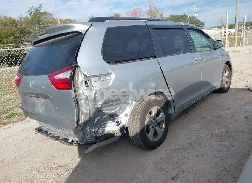 Photo 4 of 2016 Toyota Sienna LE 8 PASSENGER (VIN 5TDKK3DC4GS765986)