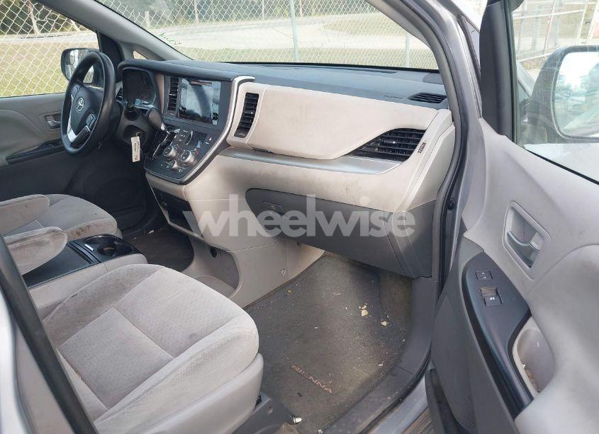 Photo 5 of 2016 Toyota Sienna LE 8 PASSENGER (VIN 5TDKK3DC4GS765986)