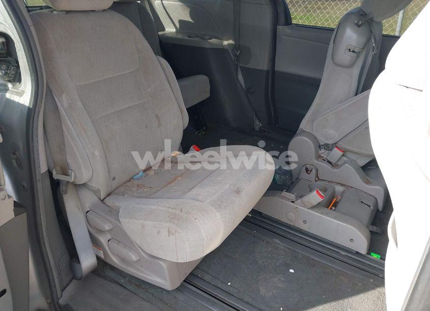 Photo 8 of 2016 Toyota Sienna LE 8 PASSENGER (VIN 5TDKK3DC4GS765986)