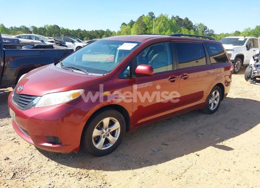 Photo 2 of 2011 Toyota Sienna LE V6 (VIN 5TDKK3DC5BS002349)