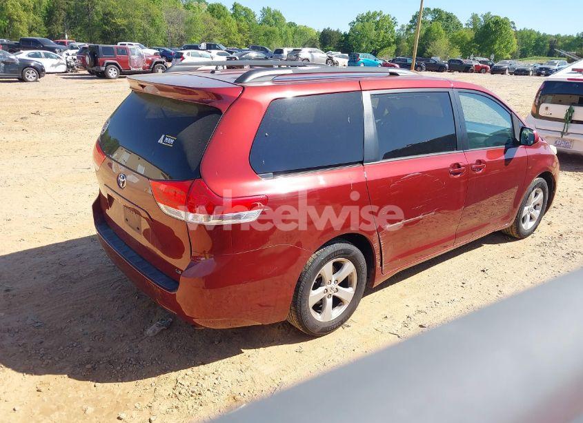 Photo 4 of 2011 Toyota Sienna LE V6 (VIN 5TDKK3DC5BS002349)