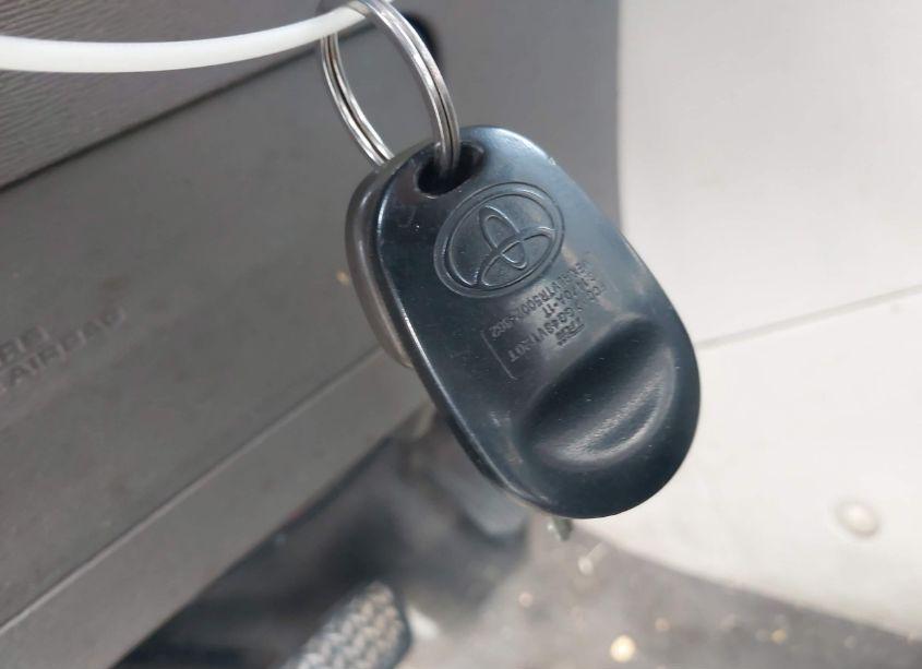 Photo 11 of 2011 Toyota Sienna LE V6 (VIN 5TDKK3DC5BS009625)