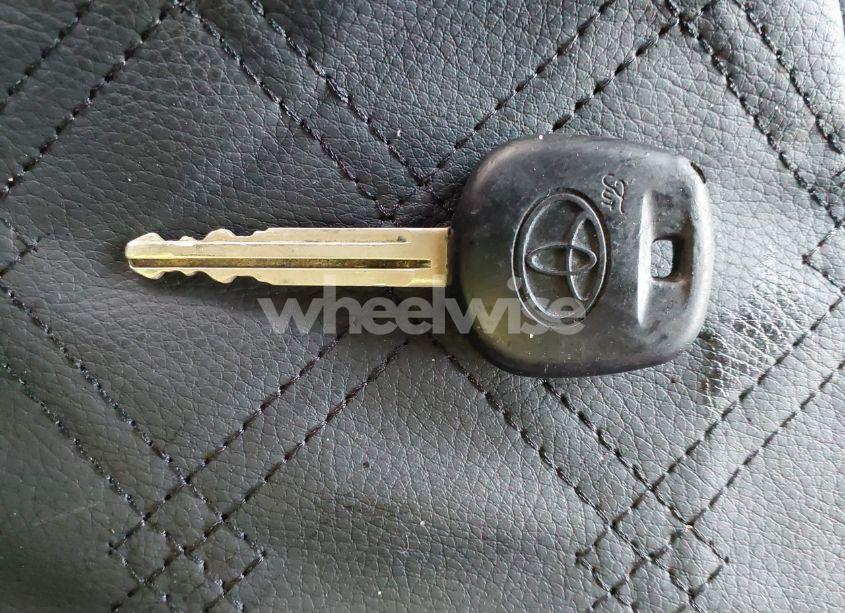 Photo 11 of 2011 Toyota Sienna LE V6 (VIN 5TDKK3DC5BS026988)