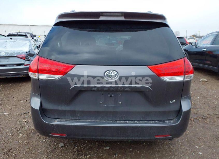 Photo 16 of 2011 Toyota Sienna LE V6 (VIN 5TDKK3DC5BS026988)