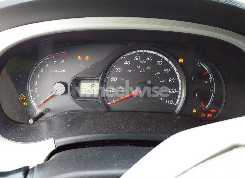 Photo 7 of 2011 Toyota Sienna LE V6 (VIN 5TDKK3DC5BS026988)