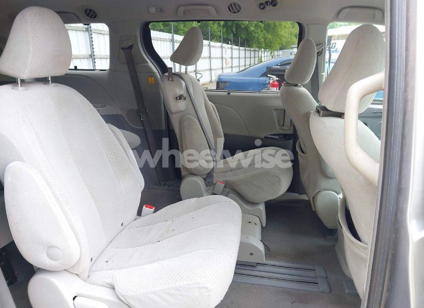Photo 8 of 2011 Toyota Sienna LE V6/LE V6 AUTO ACCESS SEAT (VIN 5TDKK3DC5BS036145)