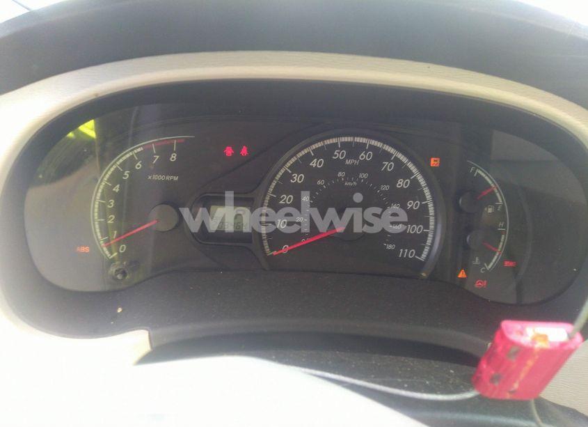 Photo 15 of 2011 Toyota Sienna LE V6 (VIN 5TDKK3DC5BS042852)