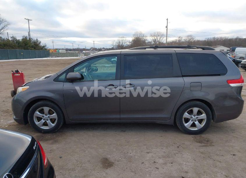 Photo 15 of 2012 Toyota Sienna LE V6 8 PASSENGER (VIN 5TDKK3DC5CS184085)