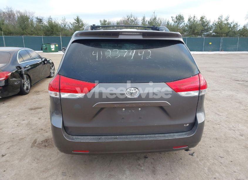 Photo 17 of 2012 Toyota Sienna LE V6 8 PASSENGER (VIN 5TDKK3DC5CS184085)