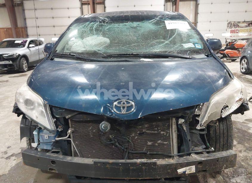 Photo 13 of 2012 Toyota Sienna LE V6 8 PASSENGER (VIN 5TDKK3DC5CS196480)