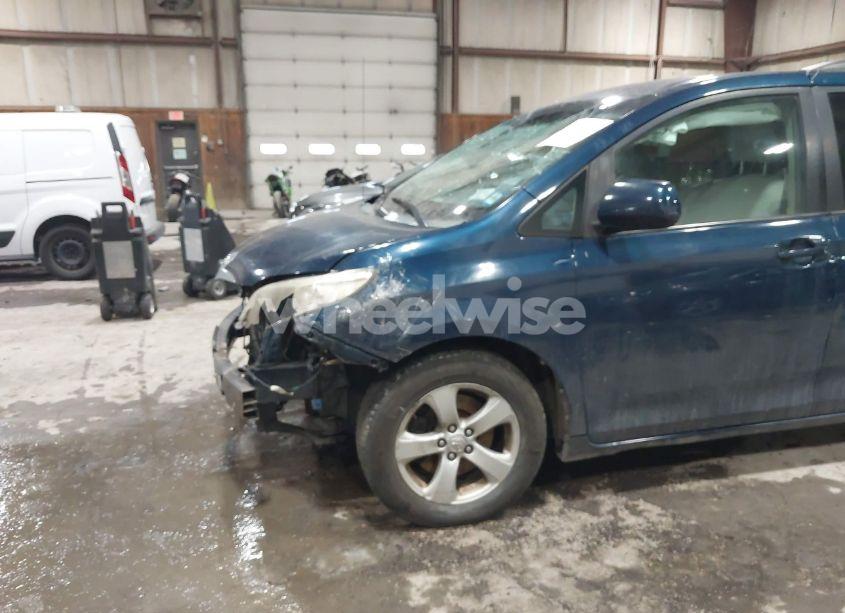 Photo 18 of 2012 Toyota Sienna LE V6 8 PASSENGER (VIN 5TDKK3DC5CS196480)