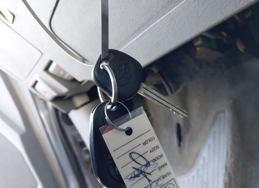 Photo 11 of 2012 Toyota Sienna LE V6 8 PASSENGER (VIN 5TDKK3DC5CS200317)