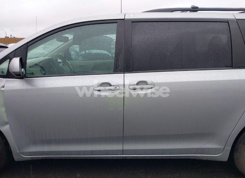 Photo 15 of 2012 Toyota Sienna LE V6 8 PASSENGER (VIN 5TDKK3DC5CS202133)