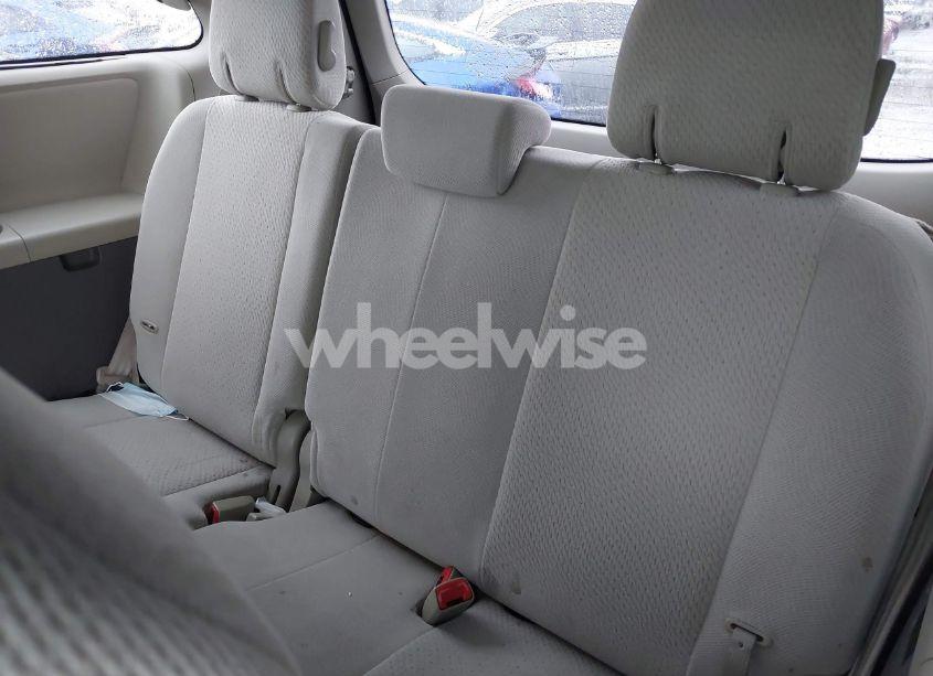 Photo 18 of 2012 Toyota Sienna LE V6 8 PASSENGER (VIN 5TDKK3DC5CS202133)