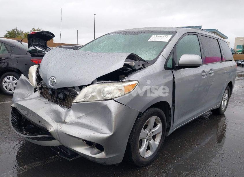 Photo 2 of 2012 Toyota Sienna LE V6 8 PASSENGER (VIN 5TDKK3DC5CS202133)