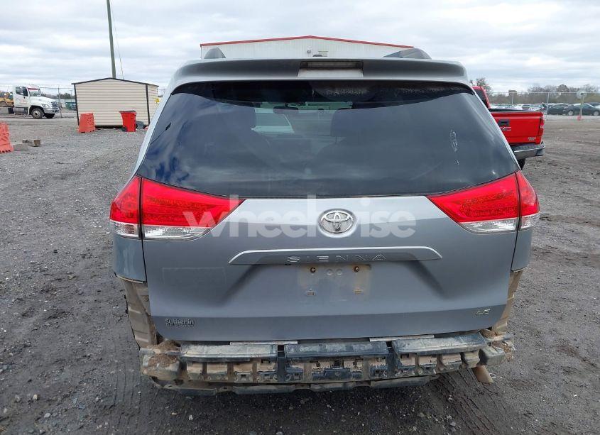 Photo 17 of 2012 Toyota Sienna LE V6 8 PASSENGER (VIN 5TDKK3DC5CS202245)