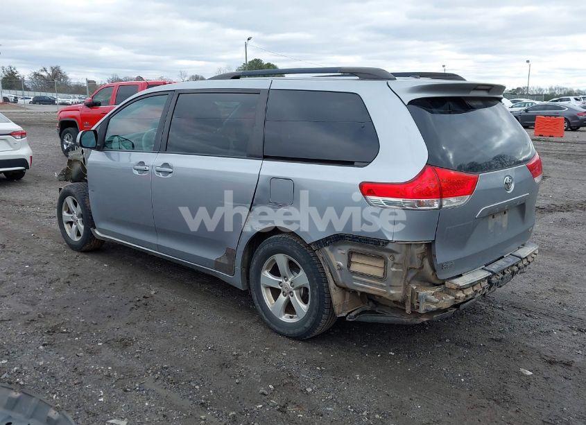 Photo 3 of 2012 Toyota Sienna LE V6 8 PASSENGER (VIN 5TDKK3DC5CS202245)
