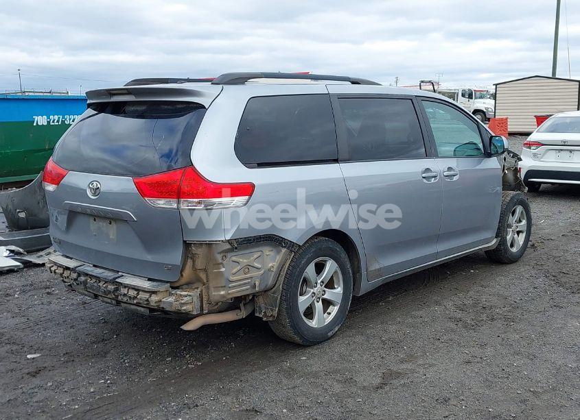 Photo 4 of 2012 Toyota Sienna LE V6 8 PASSENGER (VIN 5TDKK3DC5CS202245)