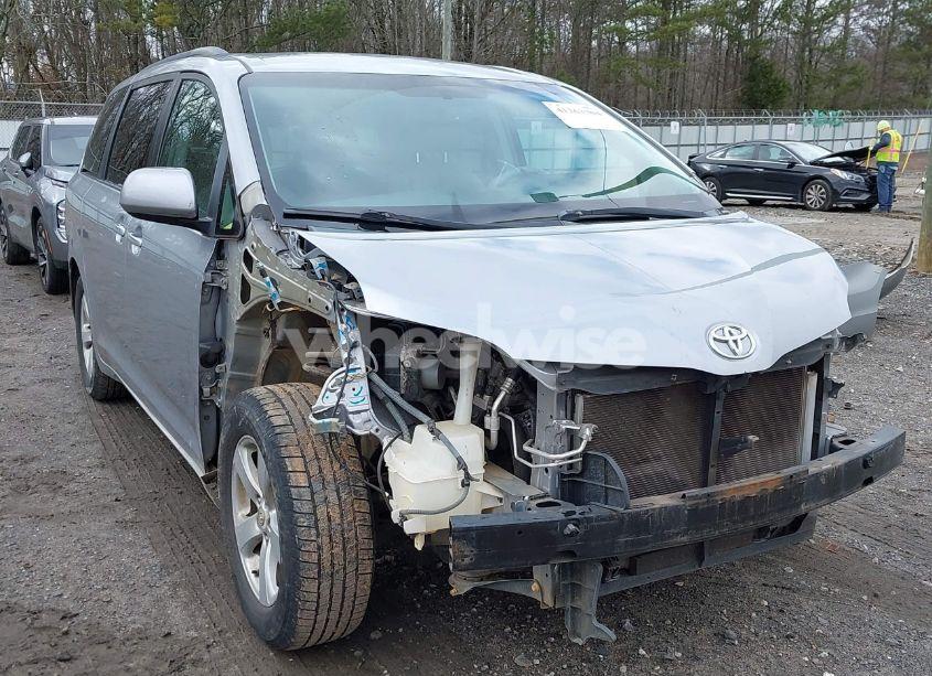 Photo 6 of 2012 Toyota Sienna LE V6 8 PASSENGER (VIN 5TDKK3DC5CS202245)
