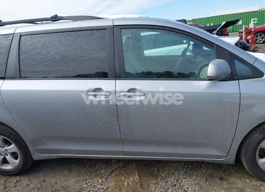 Photo 13 of 2012 Toyota Sienna LE V6 8 PASSENGER (VIN 5TDKK3DC5CS203668)