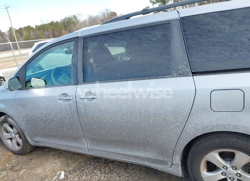 Photo 14 of 2012 Toyota Sienna LE V6 8 PASSENGER (VIN 5TDKK3DC5CS203668)