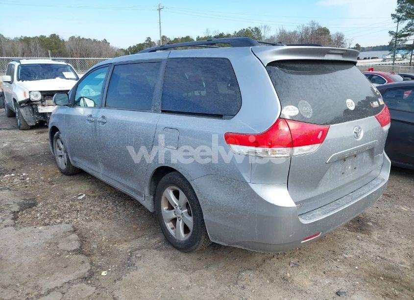 Photo 3 of 2012 Toyota Sienna LE V6 8 PASSENGER (VIN 5TDKK3DC5CS203668)