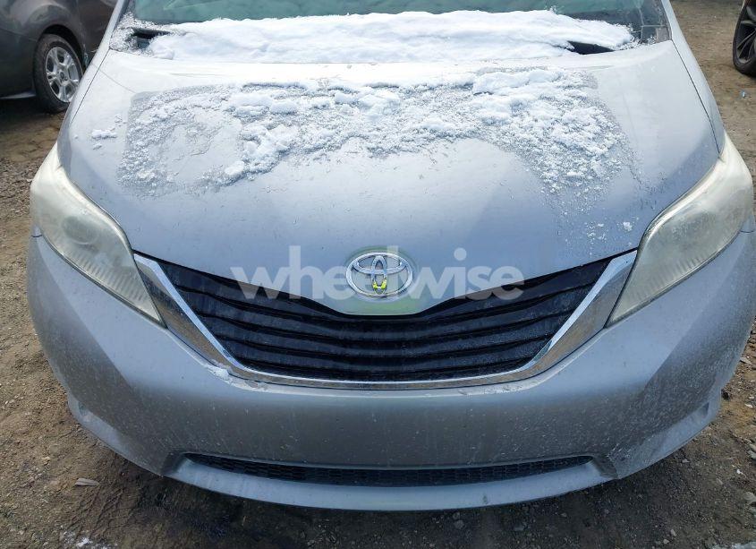 Photo 6 of 2012 Toyota Sienna LE V6 8 PASSENGER (VIN 5TDKK3DC5CS203668)